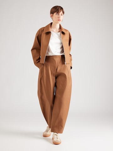 & Other Stories Bő szár Élére vasalt nadrágok - barna