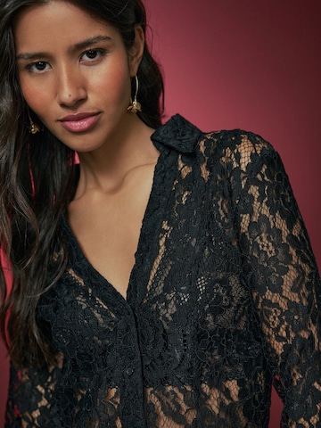 juoda Next Palaidinė