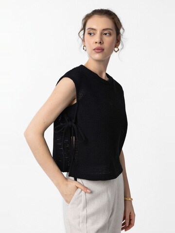 Antioch Top 'Patrizia' in Schwarz