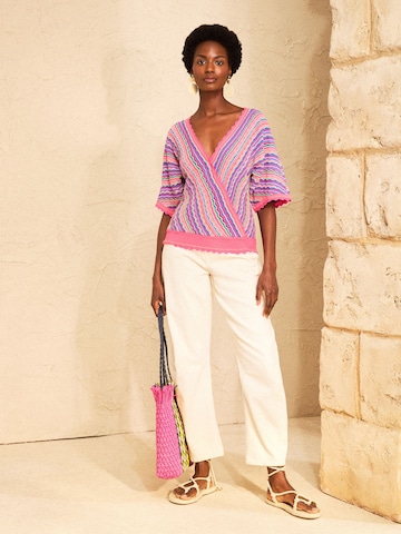 Pull-over love & roses en rose