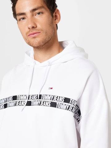 Tommy Jeans Sweatshirt in White