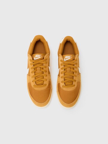 Nike Sportswear Σνίκερ 'FIELD GENERAL' σε καφέ