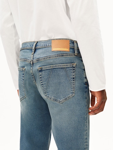 ARMEDANGELS Regular Jeans 'AARJO TARPA' in Blauw