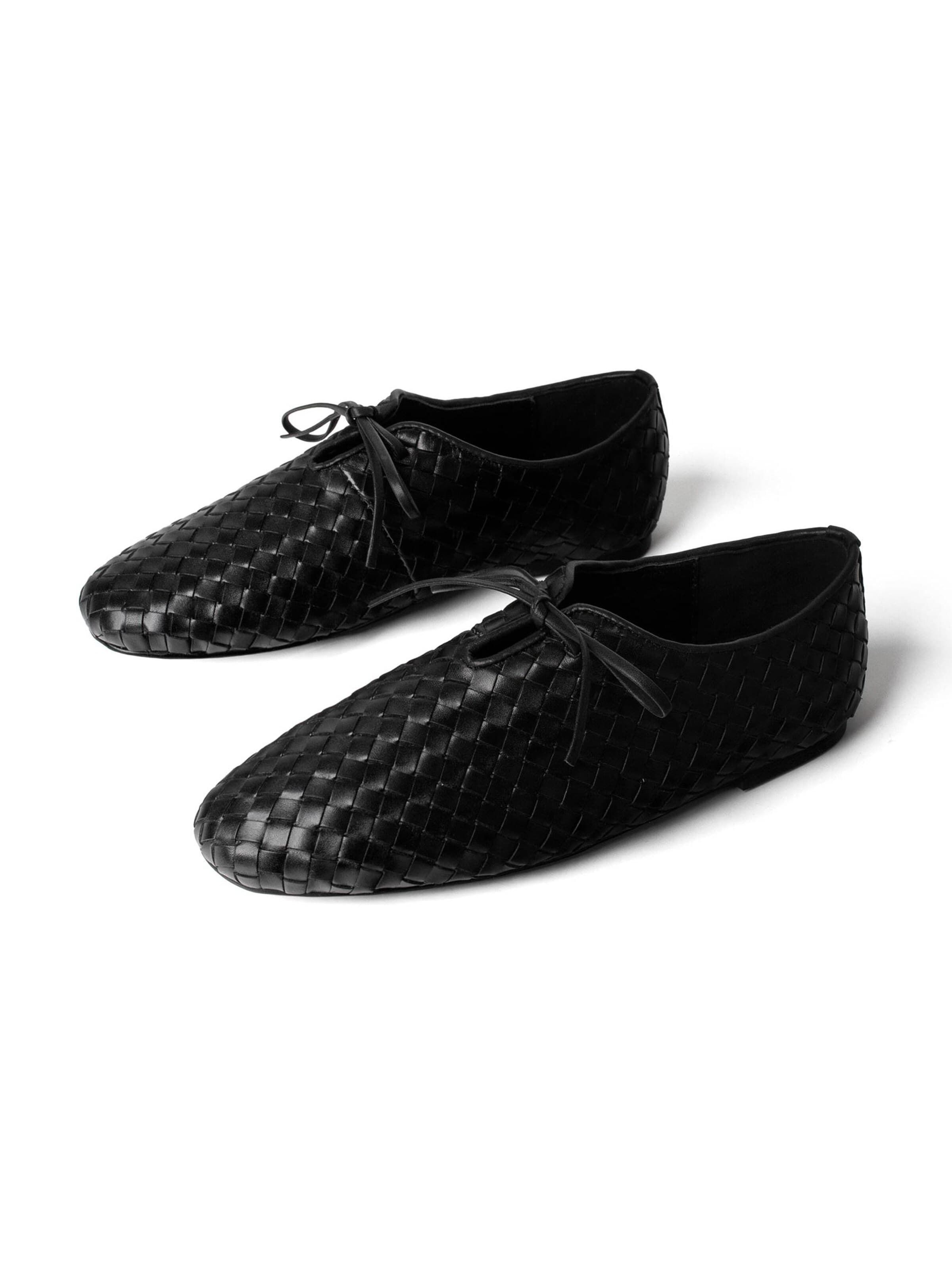 L37 HANDMADE SHOES - Sapato Slip-on 'SUNLIGHT ON MY SKIN' em preto