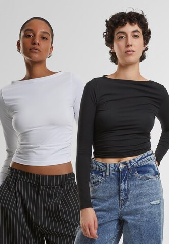 T-shirt Urban Classics en noir : devant