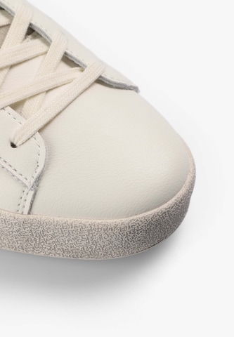 Scalpers Trampki niskie 'Schenry' w kolorze biały