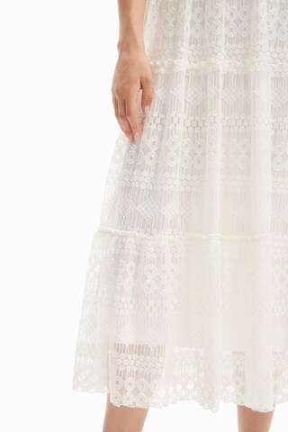 Robe Desigual en blanc