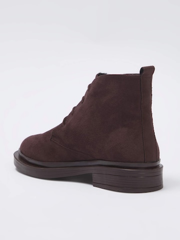 Bottines à lacets Trendyol en marron