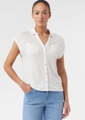COMMA Blouse in White: front