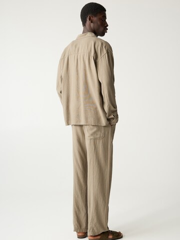 Pull&Bear Loose fit Trousers in Beige
