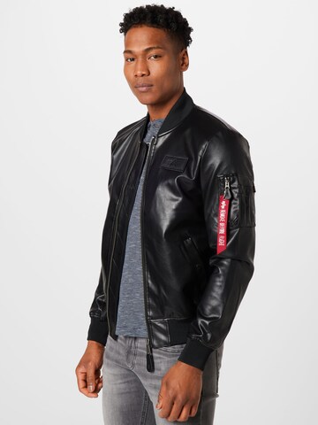 ALPHA INDUSTRIES Tussenjas in Zwart: voorkant