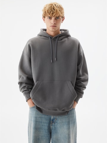 Pull&Bear Sweatshirt in Grijs: voorkant