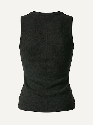 ZUBEK Top in Black
