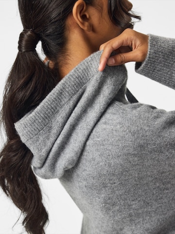 Pull-over 'PCMALOU' PIECES en gris