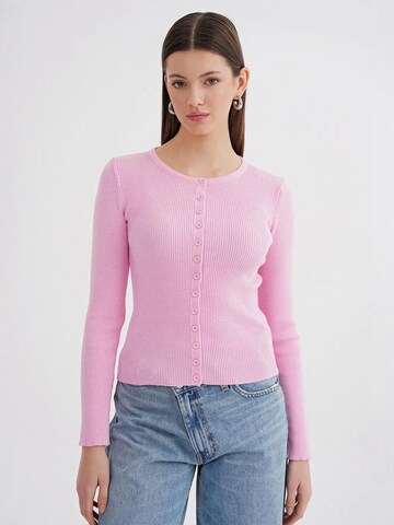 MixRay Knit Cardigan in Pink