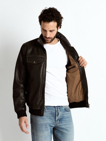 JCC Between-Season Jacket '31025203' in Black