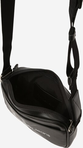 Calvin Klein Jeans - Bolso de hombro en negro