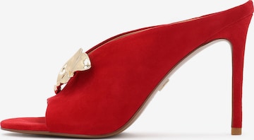 raudona Kazar Šlepetės: priekis