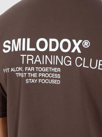 T-Shirt ' Cyris ' Smilodox en marron