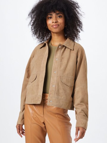 Veste mi-saison 'Kylie' Deadwood en beige : devant