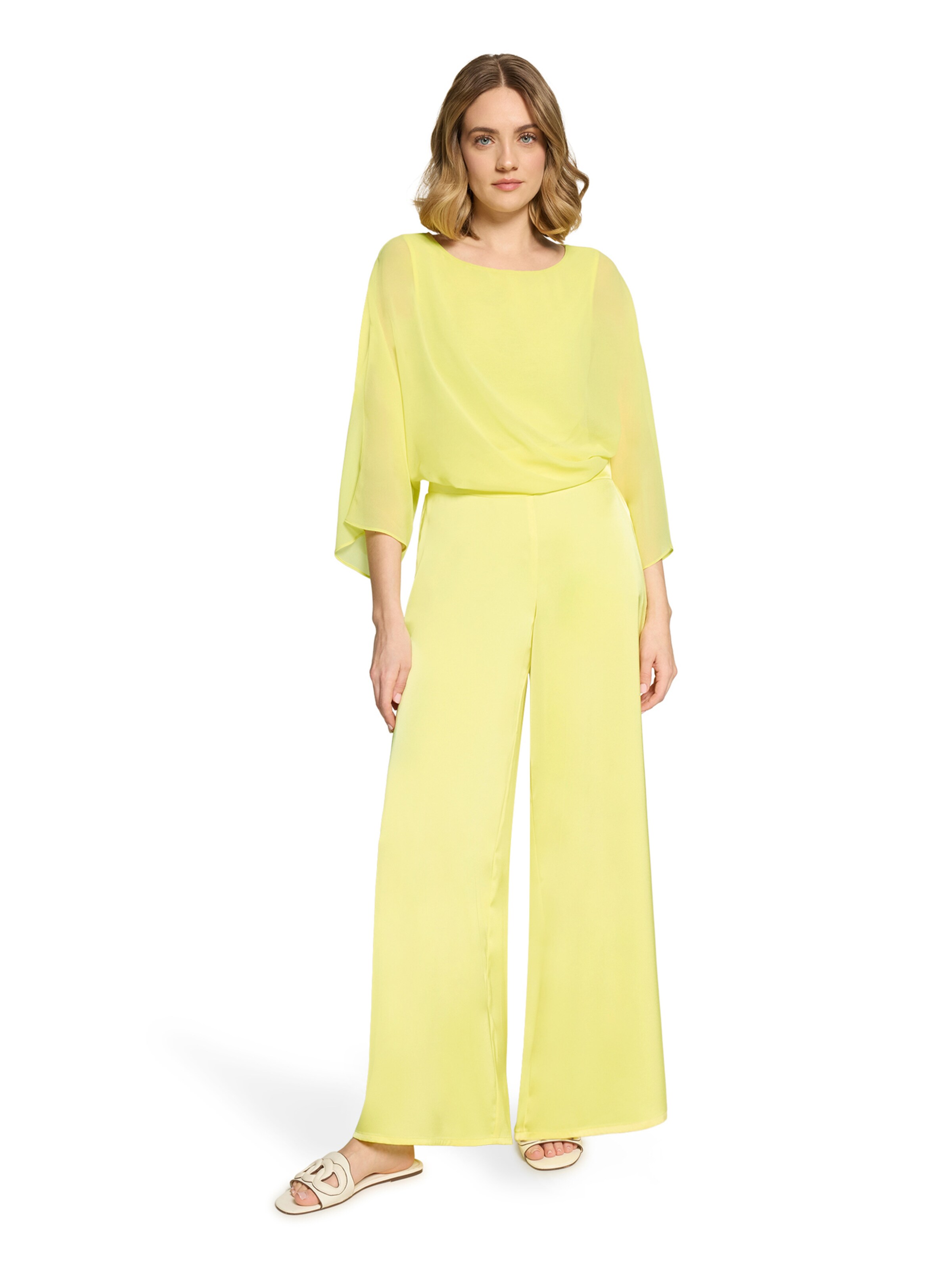Betty Barclay Regular Pants in Green: front