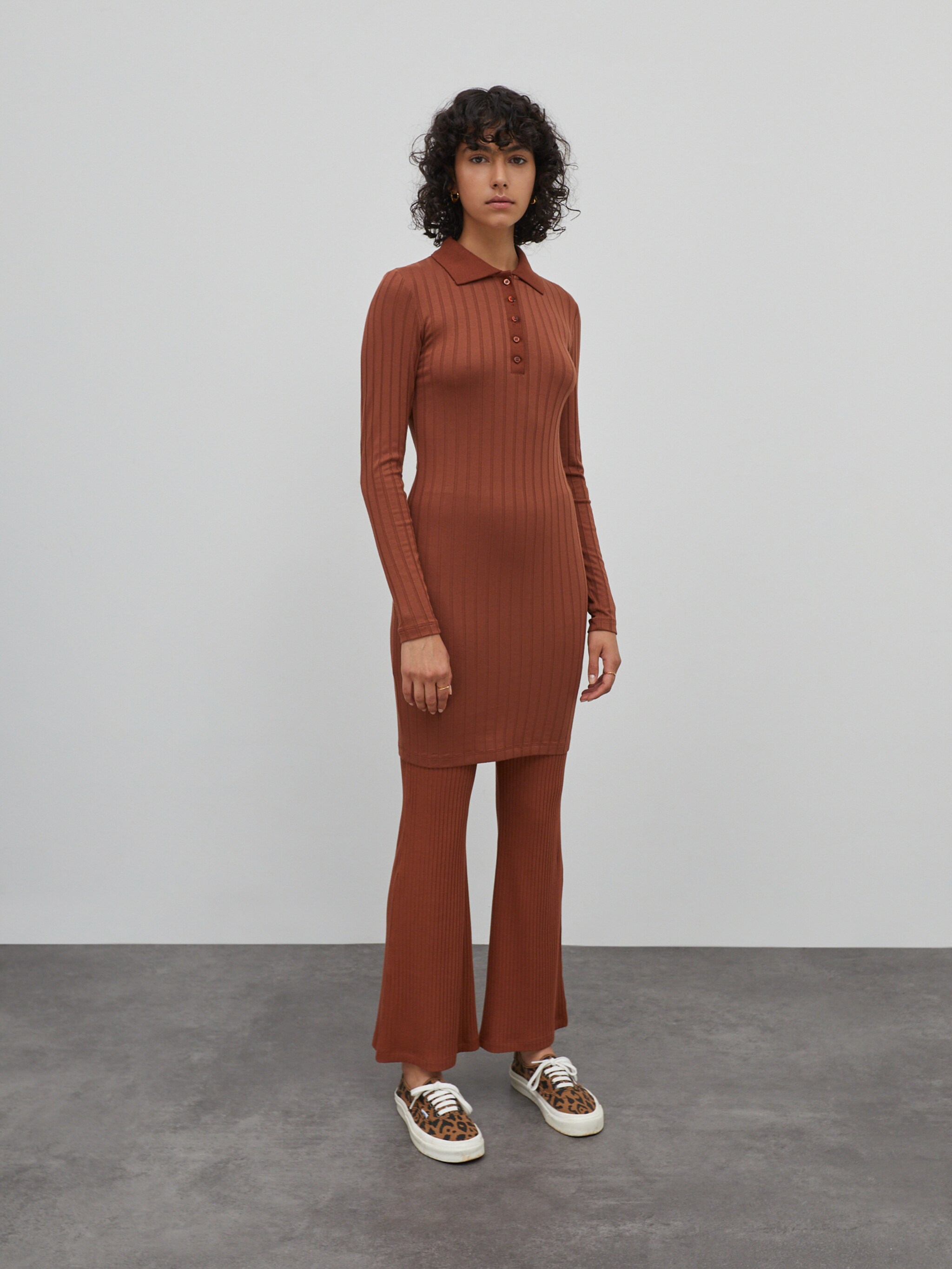 EDITED Producten Jurk 'Imani' Bruin