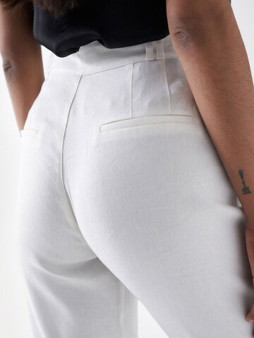 Salsa Jeans Slimfit Bundfaltenhose in Beige