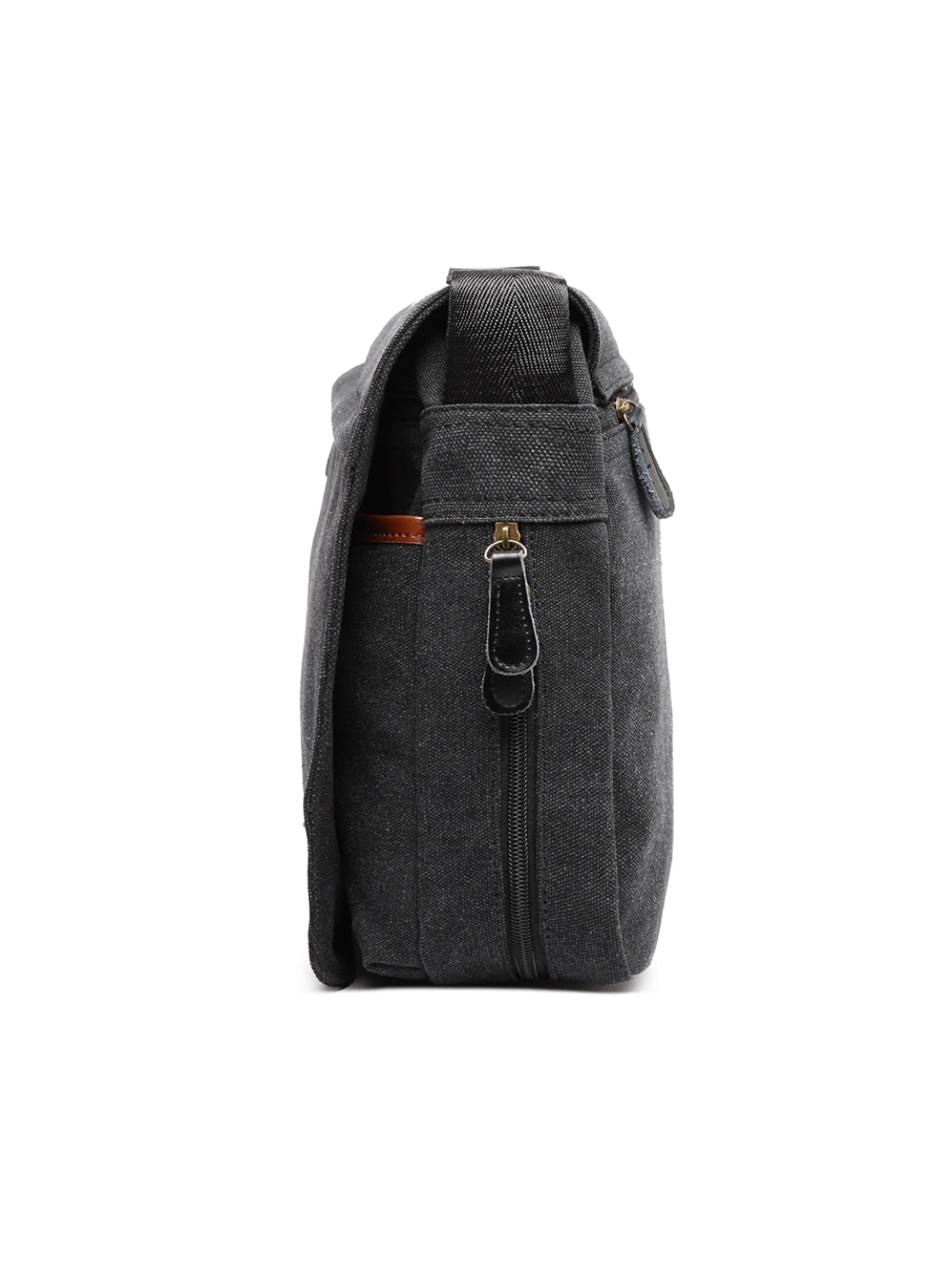 Kono Shoulder Bag in Black