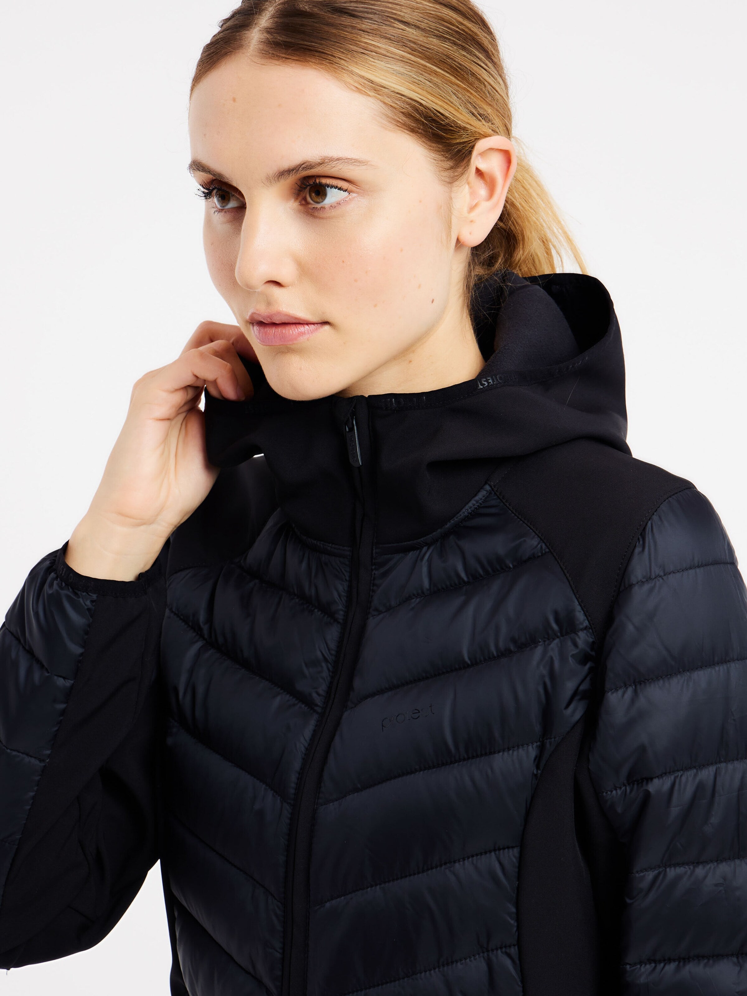 PROTEST Winterjacke 'PRTCHARON'‌‌‌‌‌‌‌ in Schwarz