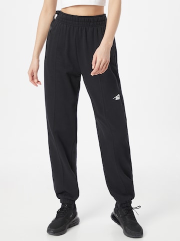 Nike Sportswear Loose fit Pants in Black: front