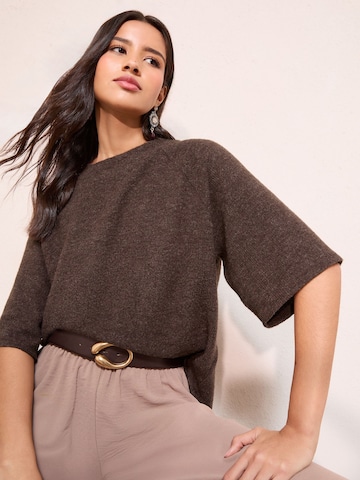 Friends Like TheseMajica - smeđa boja