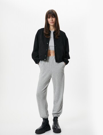 Koton Tapered Broek in Grijs