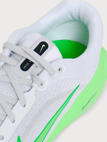NIKE - Sapatilha de desporto 'Stellar Ride' em branco