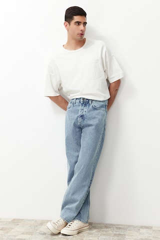 Trendyol Regular Jeans in Blau: Vorderseite
