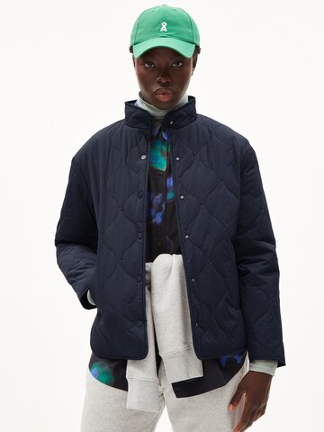 ARMEDANGELS Between-Season Jacket 'DENAALIA' in Blue: front