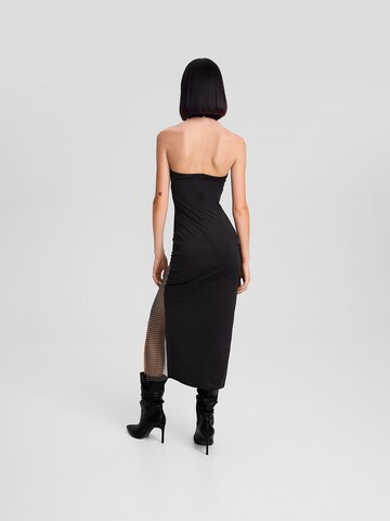 Rochie de seară de la Bershka pe negru