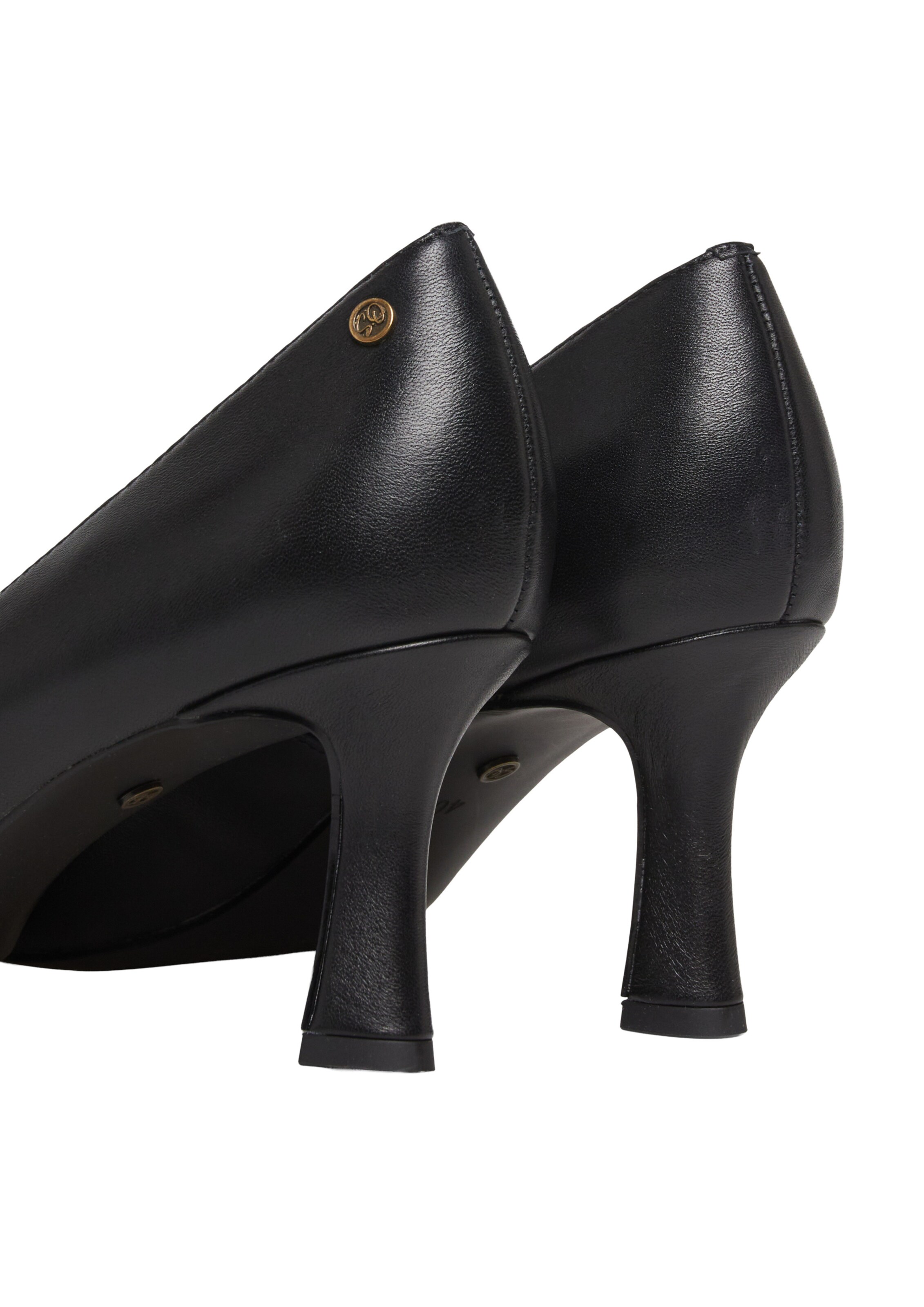 s.Oliver Pumps in Black
