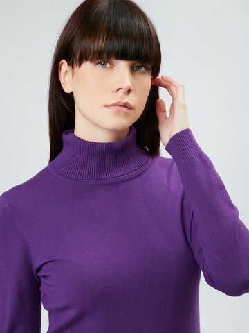 Influencer Pullover in Lila