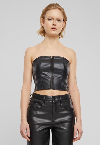 Top di Urban Classics in nero: frontale