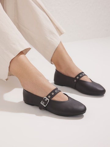 Ballerines à lanières Trendyol en marron