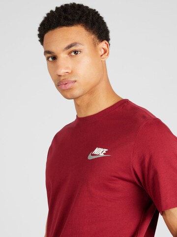 Nike Sportswear T-shirt 'CLUB+' i röd