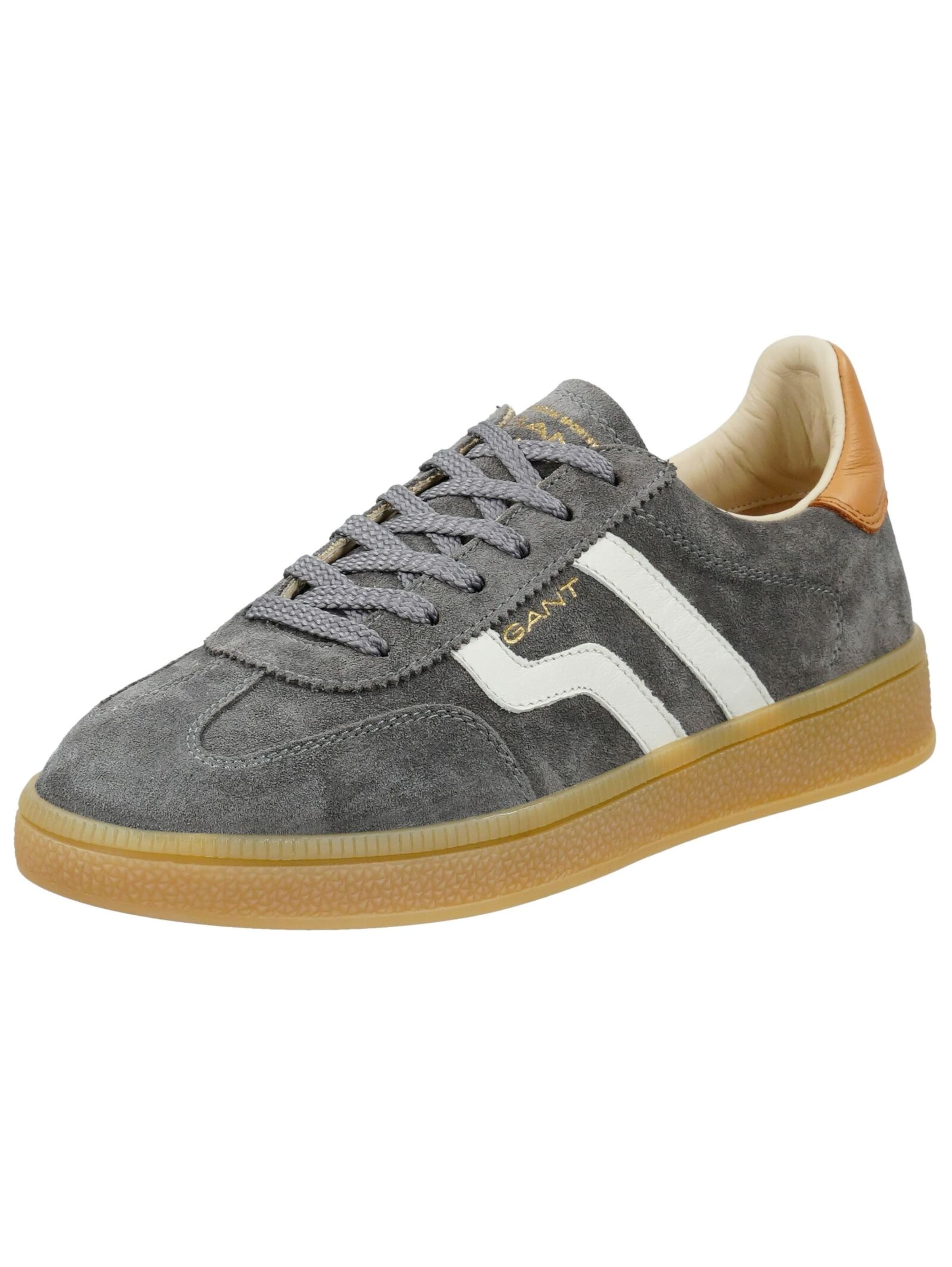 Baskets basses GANT en gris : devant