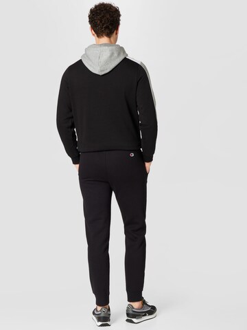 Champion Authentic Athletic Apparel Tapered Broek in Zwart