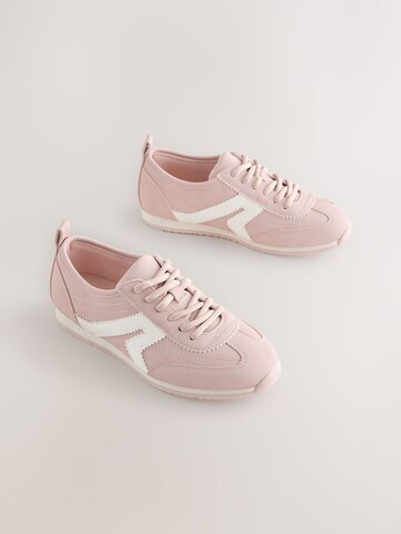 Next Sneaker in Pink