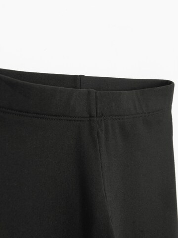 Cool Club Skinny Leggingsit värissä musta