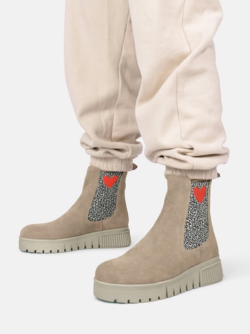 Crickit Chelsea Boots ' NAELLE ' in Beige