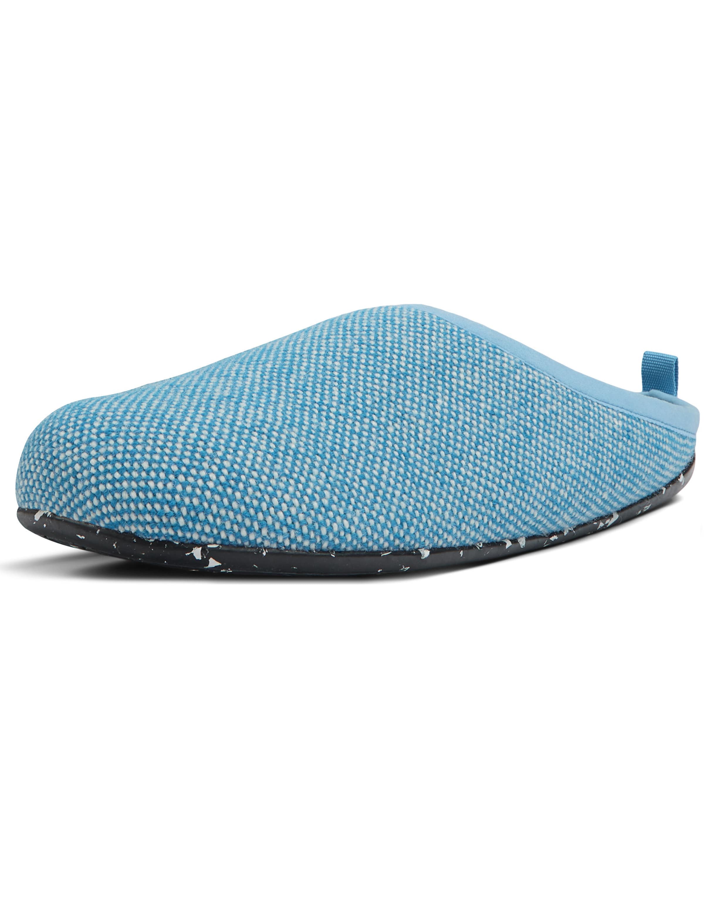 Pantoufle 'Wabi' CAMPER en bleu : devant