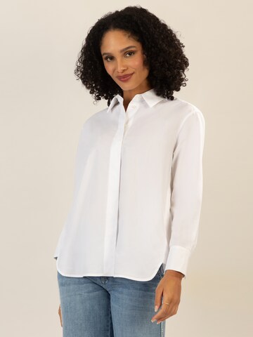 mint & mia Blouse in White: front