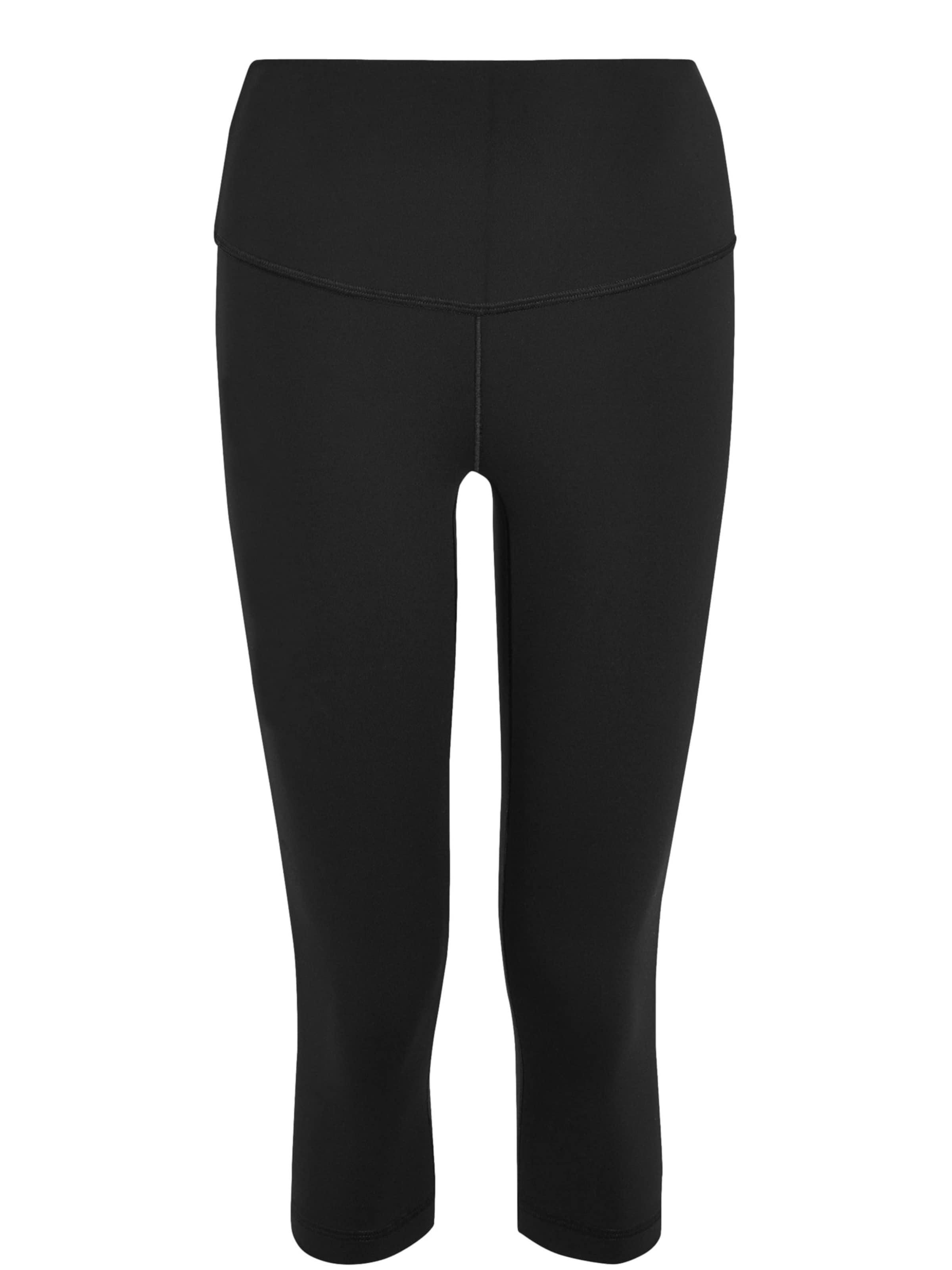 Next Legíny - čierna, Produkt