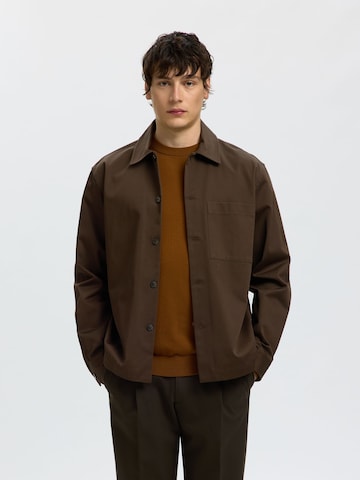 SELECTED Between-Season Jacket in Brown: front